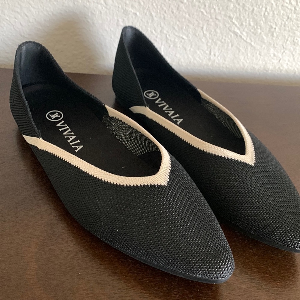 VIVAIA Vienna Flats Deep Ebony (Black and White) size 39 NEW